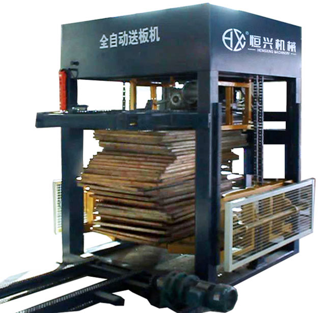 自動上(shàng)闆機 供闆(pan)機