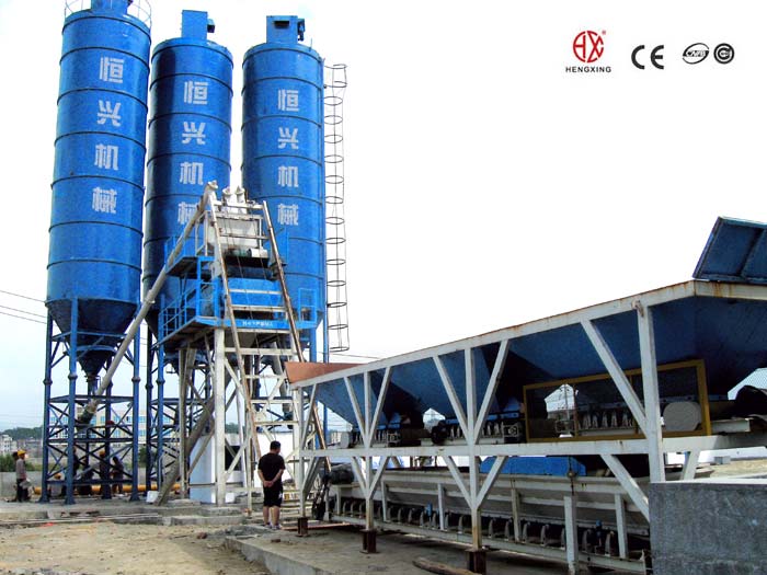 快裝式(提鬥式(shi))混凝土攪拌設備(bei)