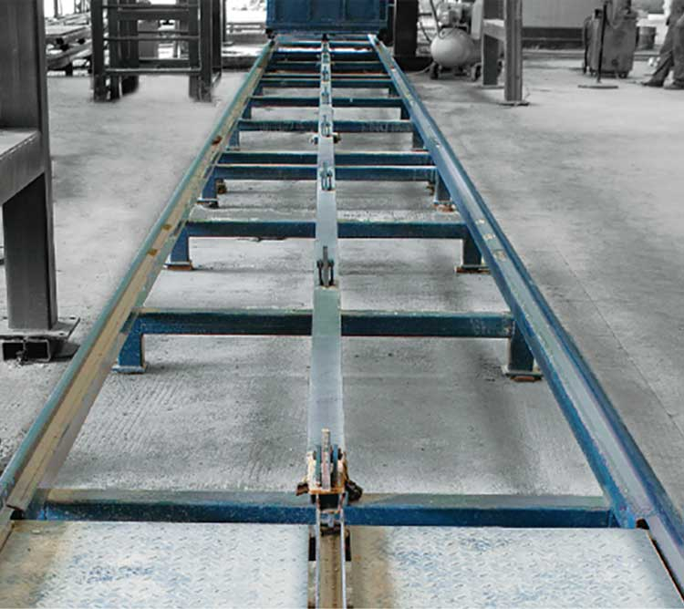 加氣線行(hang)走軌道