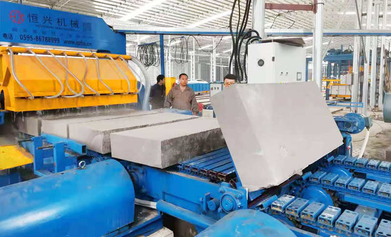 泡沫混凝(níng)土自保溫(wēn)砌塊設備(bèi)生産工藝(yi)